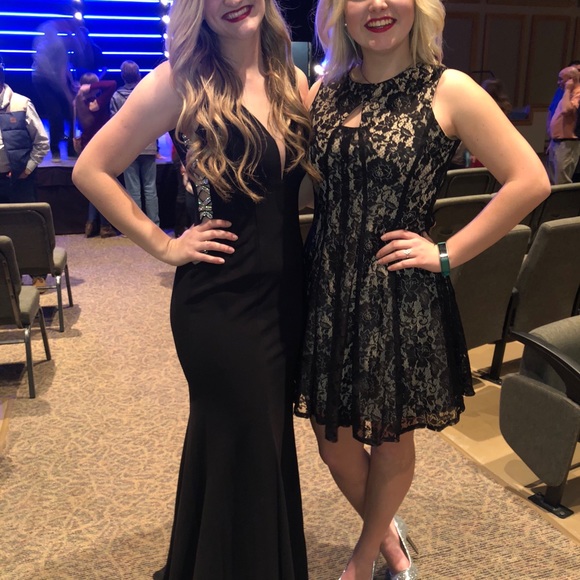 Xscape Dresses & Skirts - Black Formal women’s gown, size 6